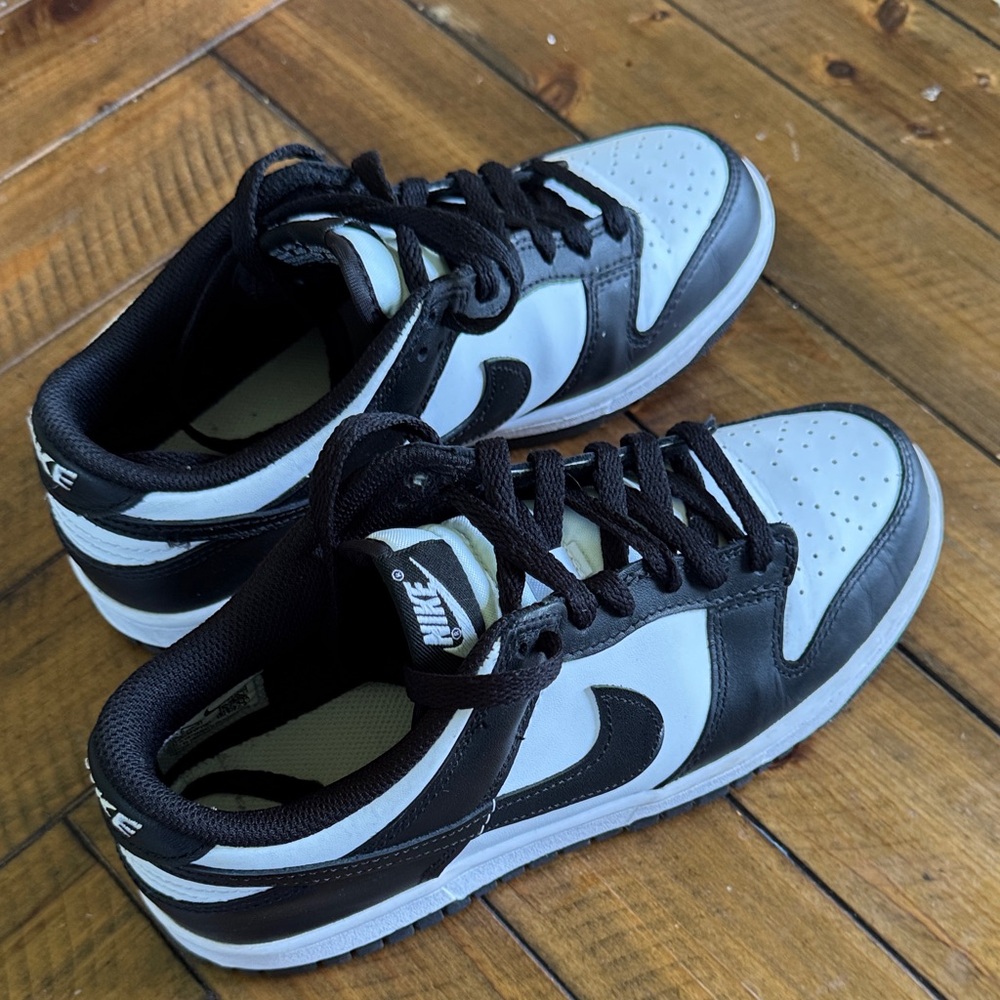 Nike Panda Dunks